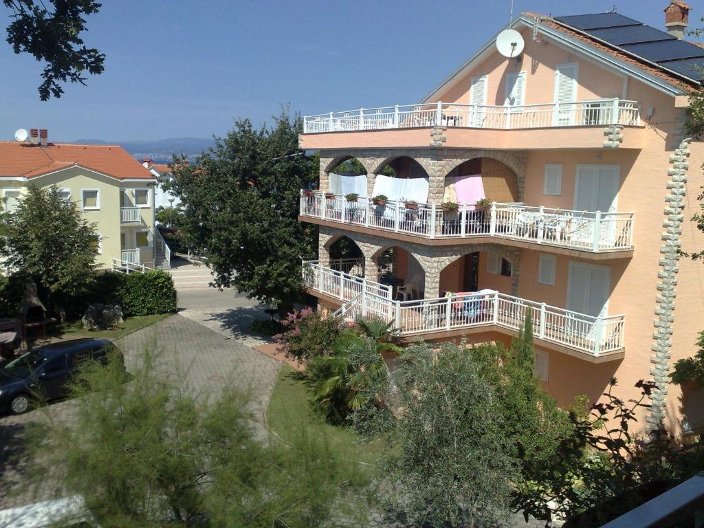 Apartments And Rooms Нивице Екстериор снимка